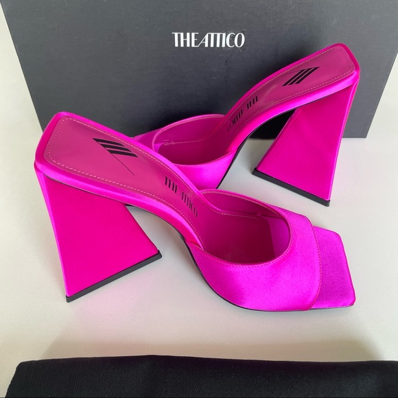 The Attico Devon Mule in Fuchsia - Picture 7 of 8